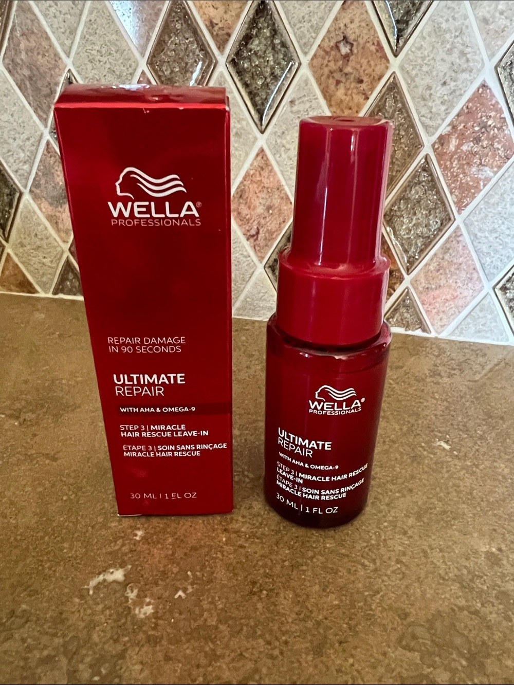 Wella Ultimate Repair Leave-In Treatment - Red